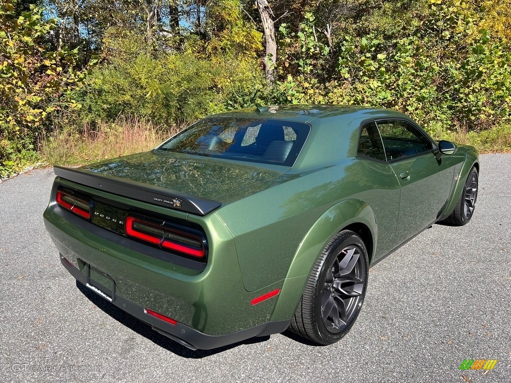 2021 Challenger R/T Scat Pack Widebody - F8 Green / Black photo #6