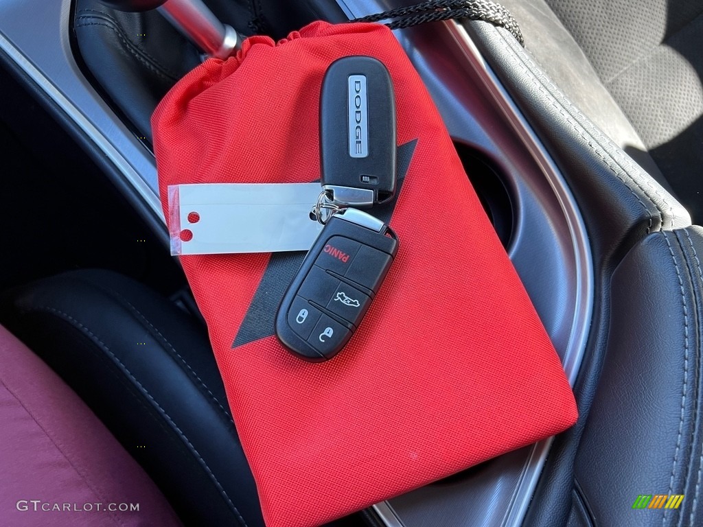 2021 Dodge Challenger R/T Scat Pack Widebody Keys Photos