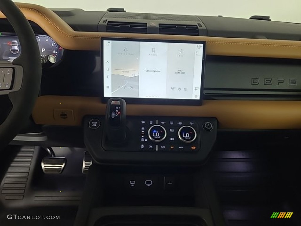2024 Land Rover Defender 110 V8 Controls Photo #146719915