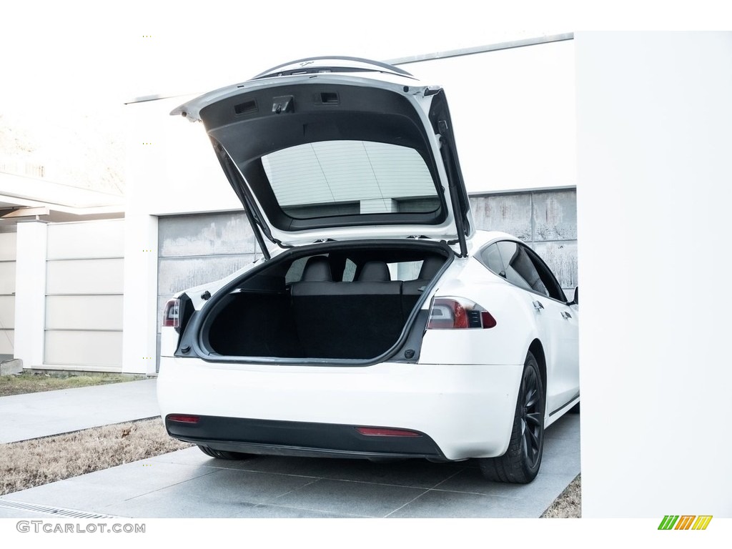 2017 Tesla Model S 75D Trunk Photos