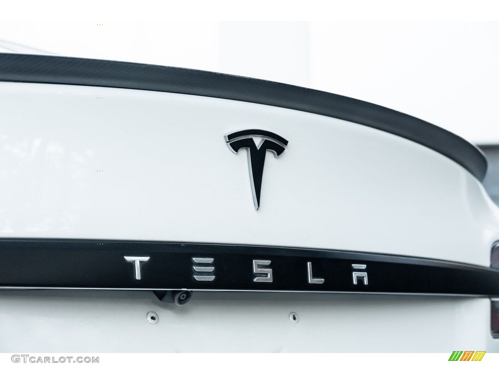 2017 Tesla Model S 75D Marks and Logos Photo #146720772