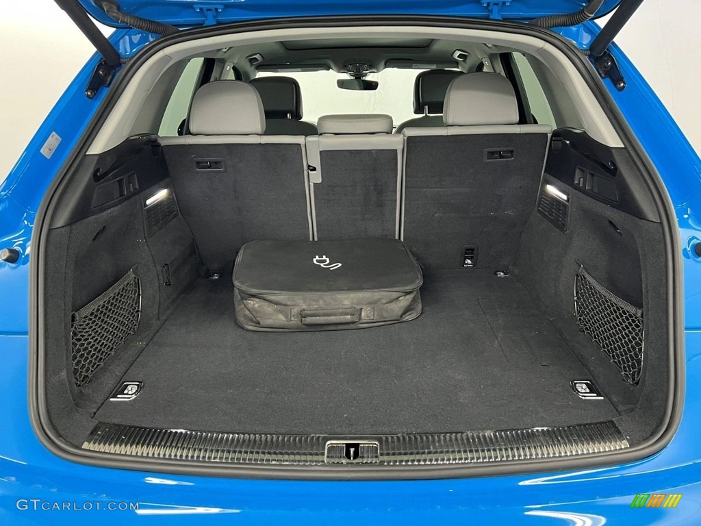 2020 Audi Q5 e Premium Plus quattro Hybrid Trunk Photos