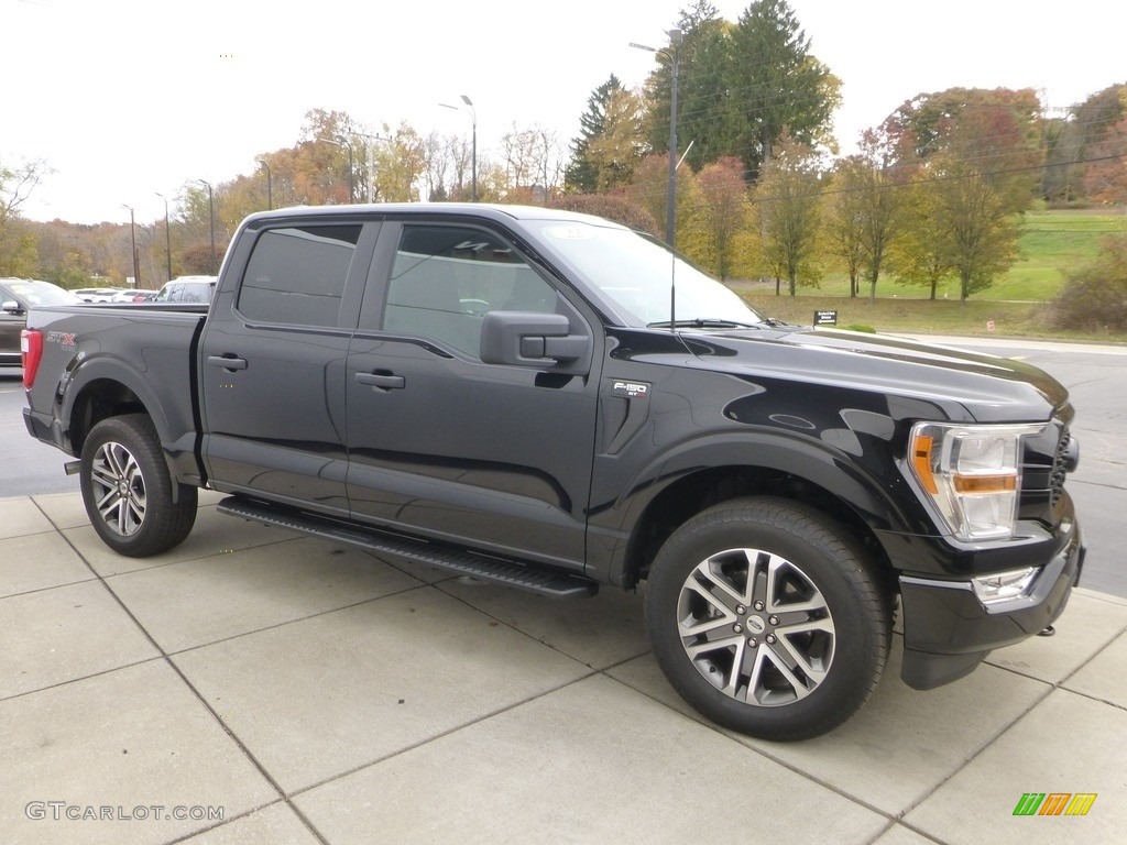 Agate Black Metallic 2022 Ford F150 STX SuperCrew 4x4 Exterior Photo #146721954