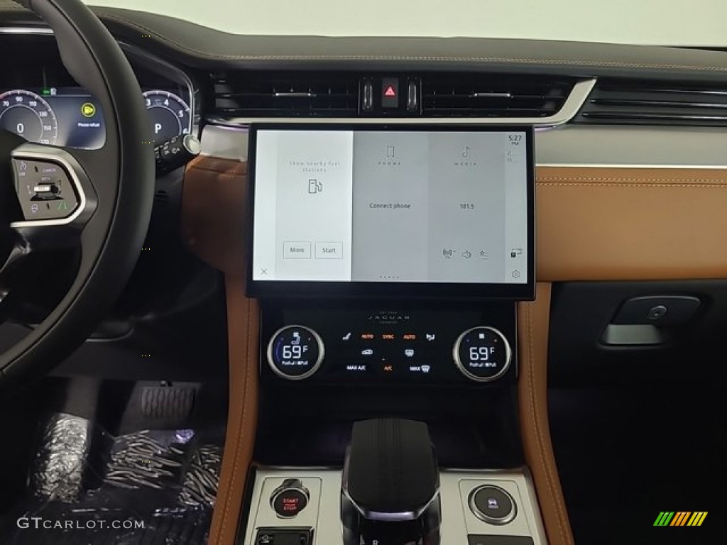 2024 Jaguar F-PACE P400 R-Dynamic S Controls Photo #146722074