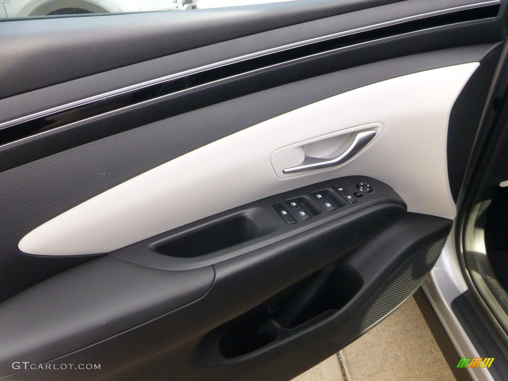 2024 Hyundai Tucson SEL AWD Gray Door Panel Photo #146722194