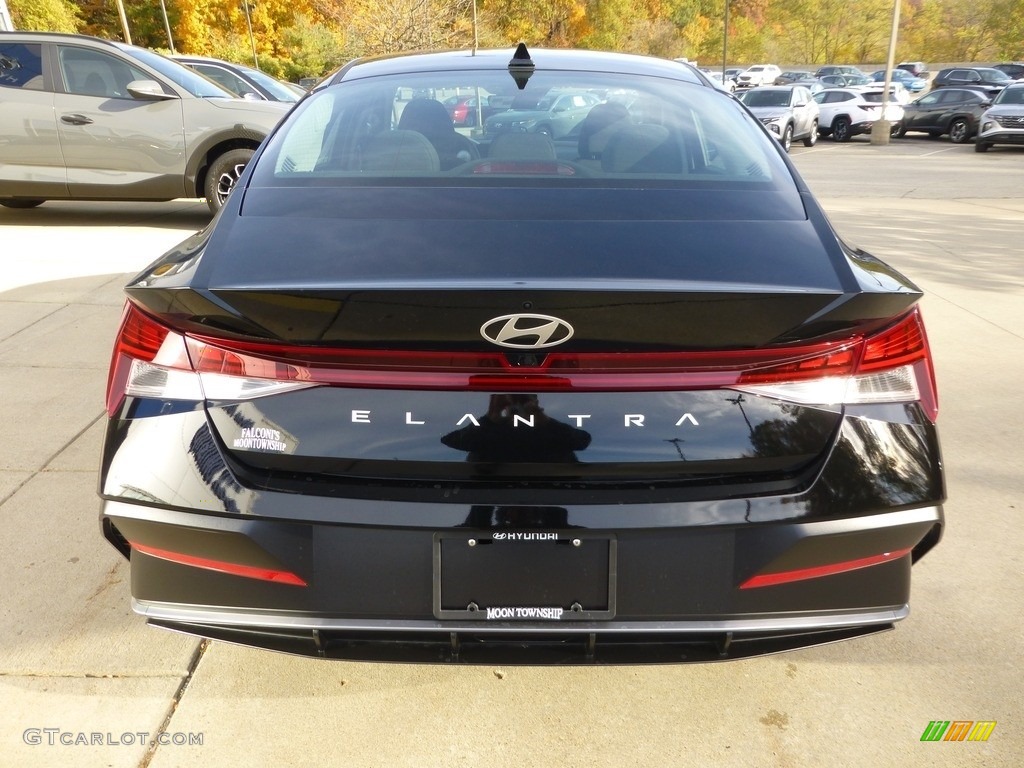 2024 Elantra SEL - Abyss Black / Black photo #3