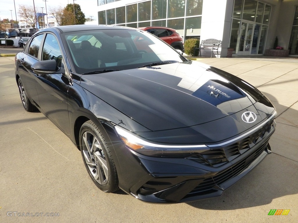 2024 Elantra SEL - Abyss Black / Black photo #9