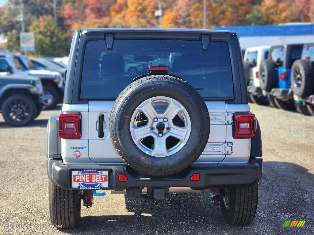 2023 Wrangler Unlimited Rubicon 4XE Hybrid - Silver Zynith / Black photo #6