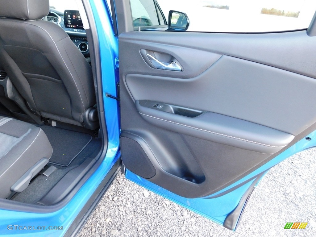 2024 Chevrolet Blazer LT AWD Jet Black/Medium Gray Door Panel Photo #146723517