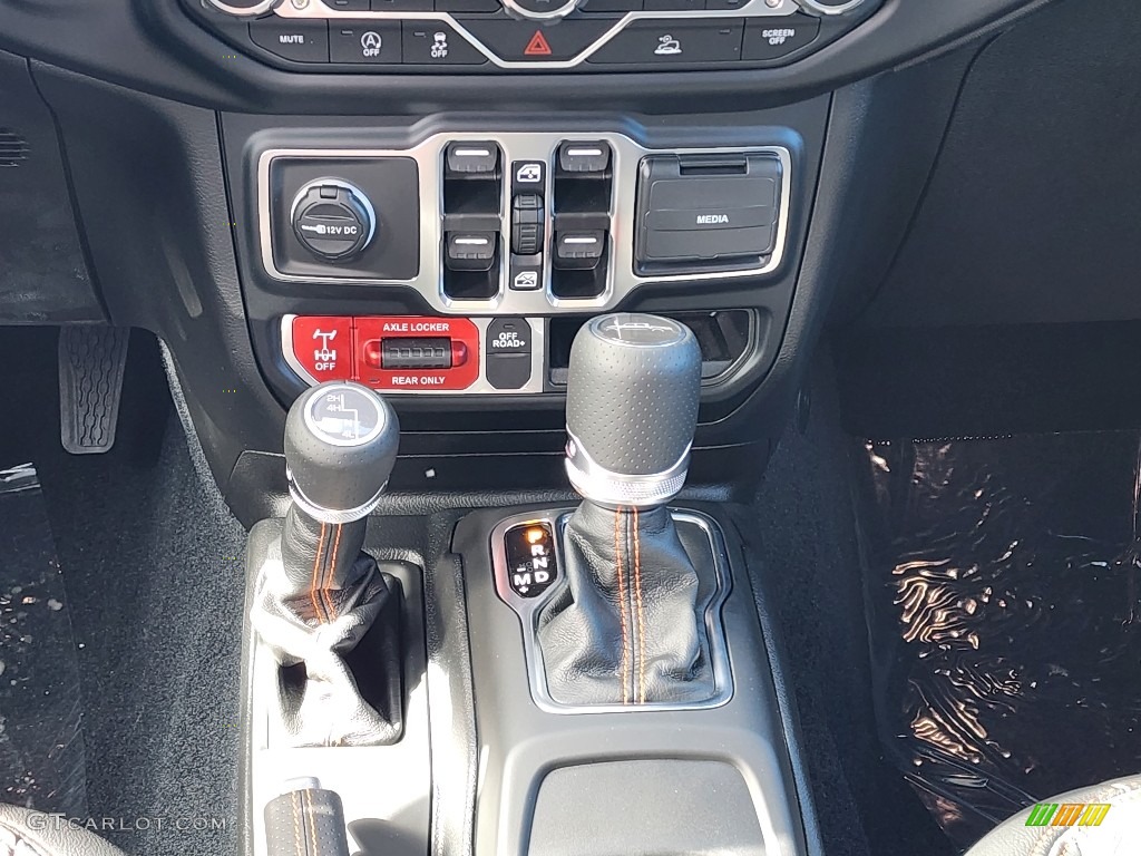 2023 Gladiator Mojave 4x4 - Black / Black photo #8