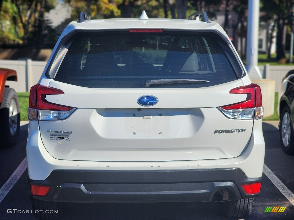 2021 Forester 2.5i Premium - Crystal White Pearl / Gray photo #4