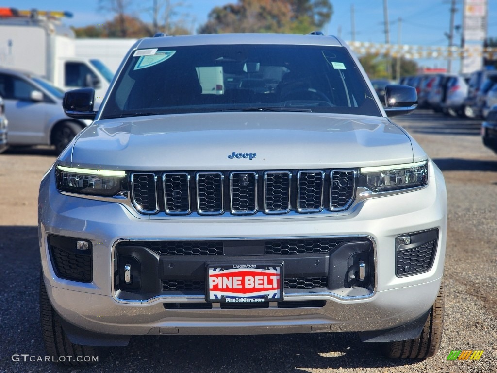 2024 Grand Cherokee Overland 4x4 - Silver Zynith / Global Black photo #2