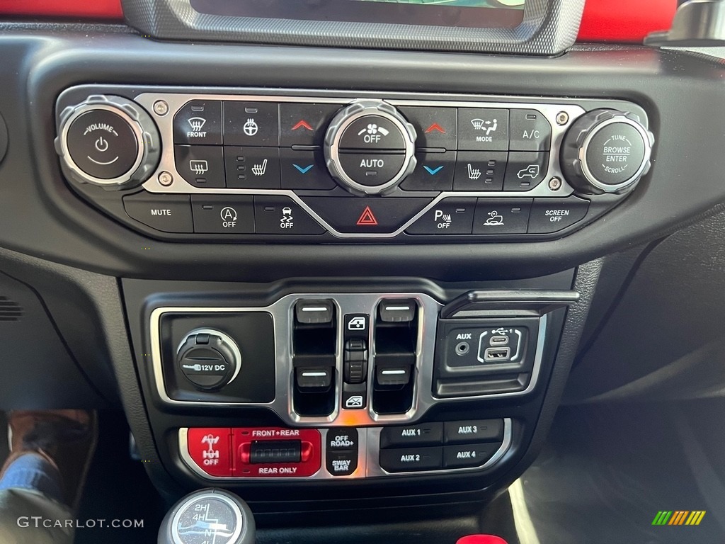 2021 Jeep Wrangler Unlimited Rubicon 4x4 Controls Photos