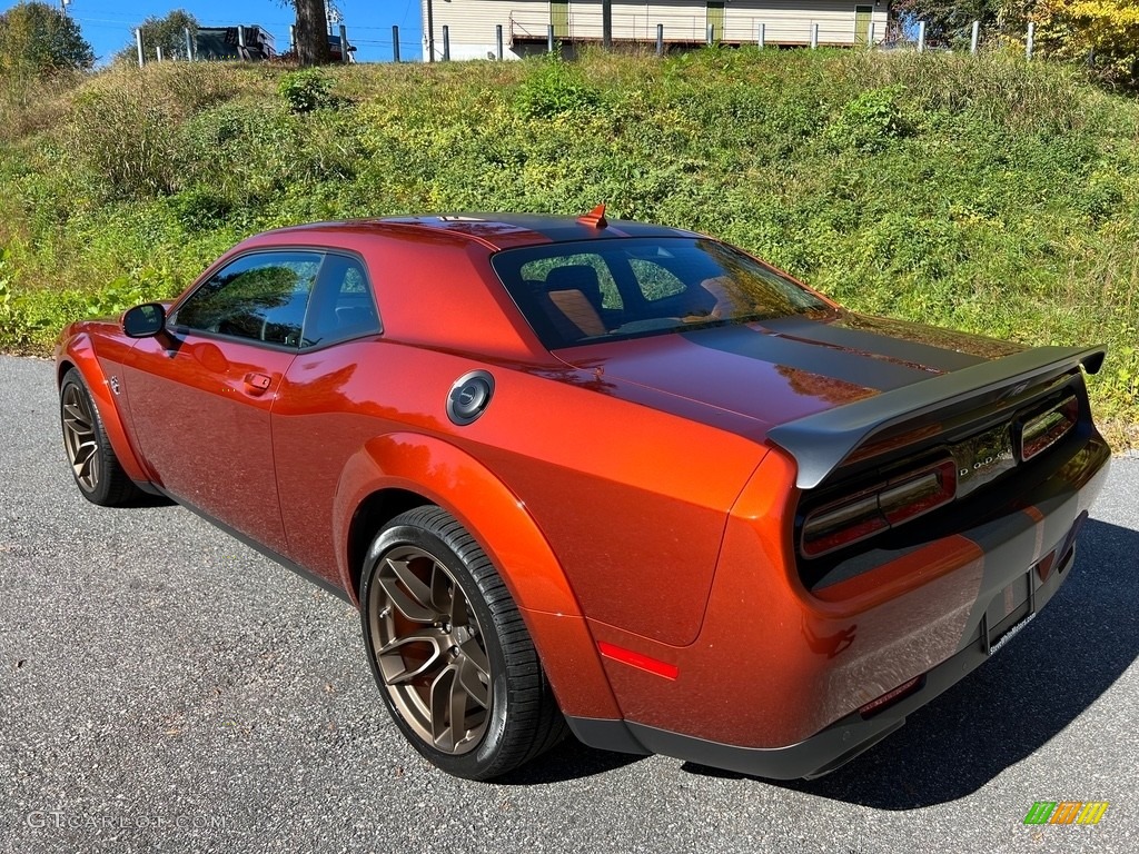 2023 Challenger SRT Hellcat JailBreak Widebody - Sinamon Stick / Sepia/Black photo #8