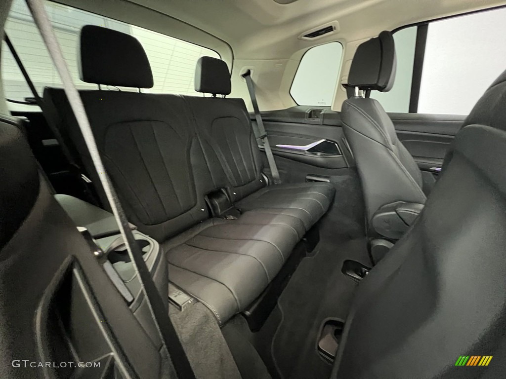 2022 BMW X7 xDrive40i Rear Seat Photo #146725589