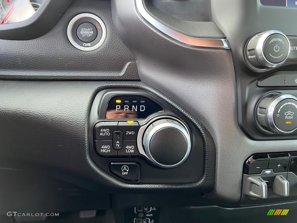 2024 Ram 1500 Big Horn Crew Cab 4x4 Controls Photo #146726499