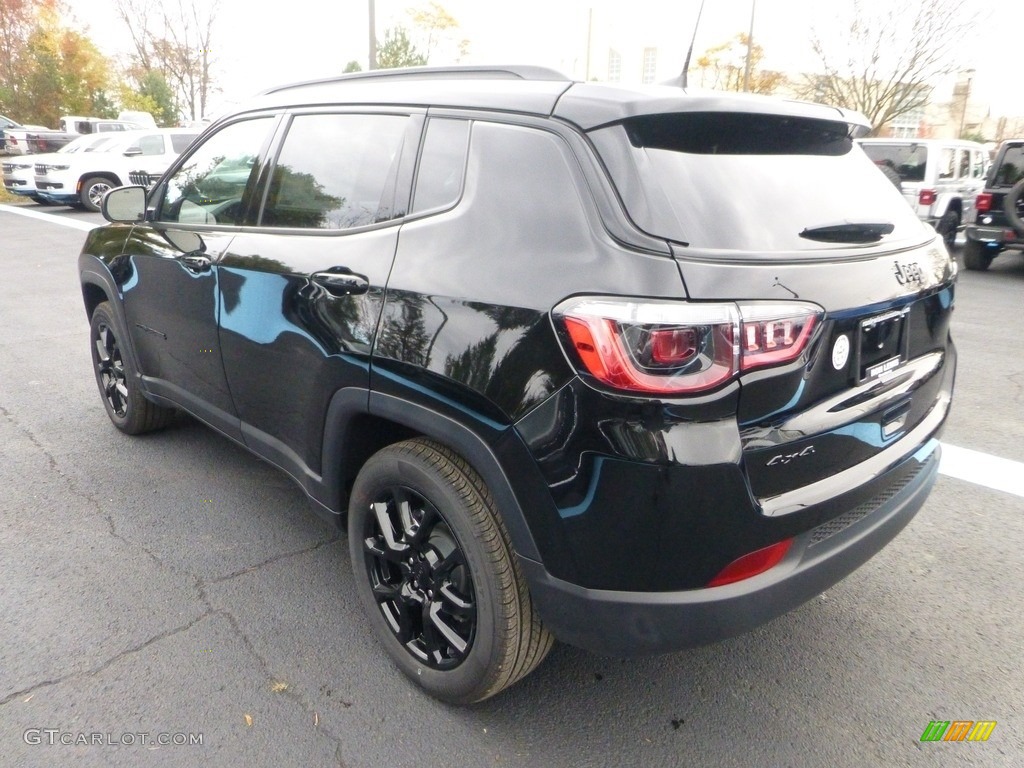 Diamond Black Crystal Pearl 2024 Jeep Compass Limited 4x4 Exterior Photo #146726849
