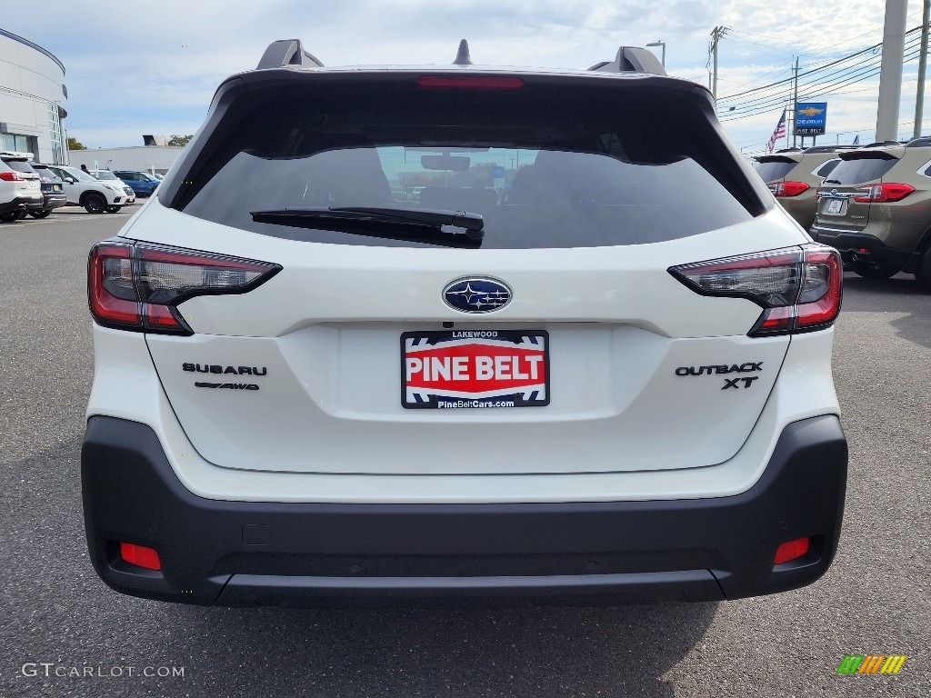 2024 Outback Onyx Edition XT - Crystal White Pearl / Titanium Gray photo #5