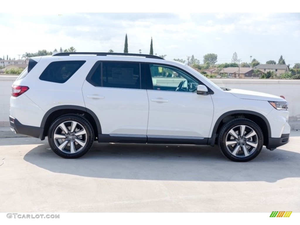2024 Pilot Touring - Platinum White Pearl / Black photo #6