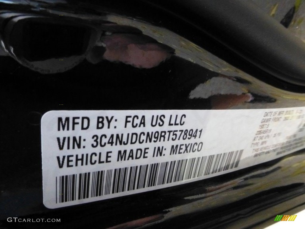 2024 Compass Limited 4x4 - Diamond Black Crystal Pearl / Black photo #19