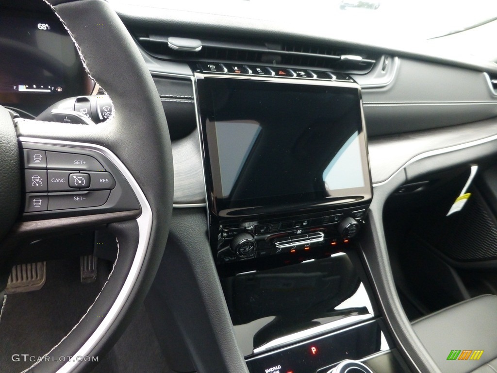 2024 Jeep Grand Cherokee L Limited 4x4 Controls Photos