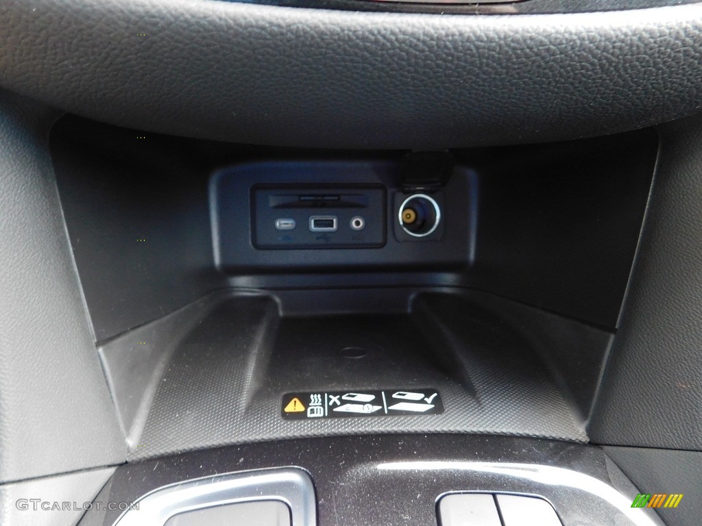 2024 Equinox Premier - Sterling Gray Metallic / Jet Black photo #35