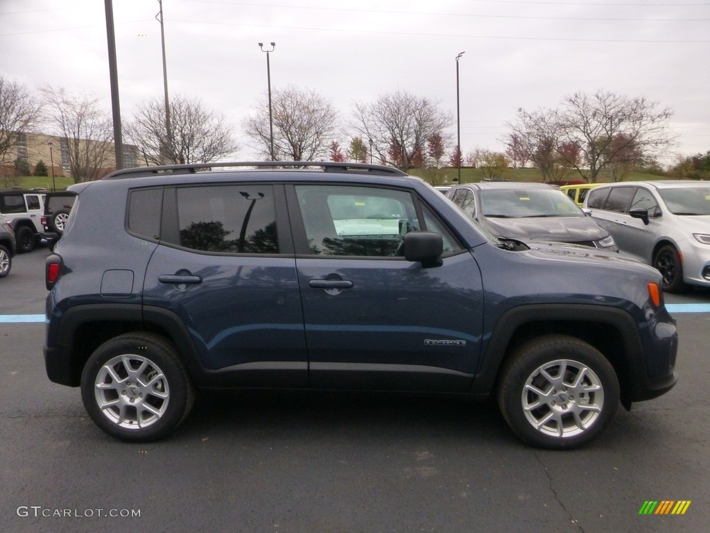 2023 Renegade Latitude 4x4 - Slate Blue Pearl / Black photo #6