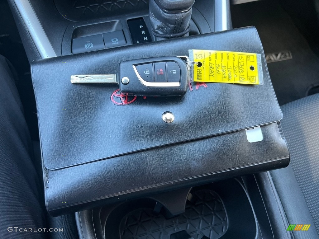 2020 Toyota RAV4 LE AWD Keys Photos | GTCarLot.com
