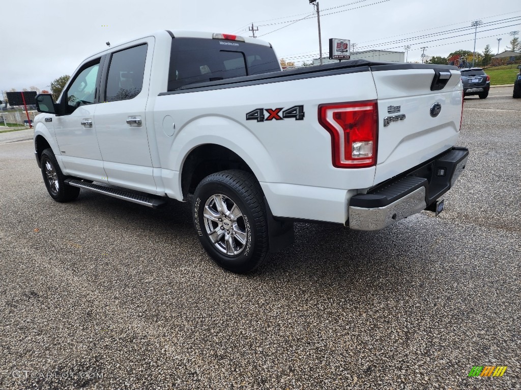 2015 F150 XLT SuperCrew 4x4 - Oxford White / Medium Earth Gray photo #2