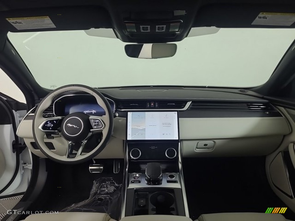 2024 Jaguar XF P250 R-Dynamic SE Light Oyster/Ebony Dashboard Photo #146729522