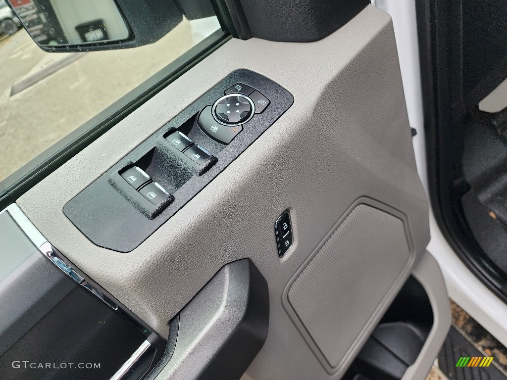 2015 F150 XLT SuperCrew 4x4 - Oxford White / Medium Earth Gray photo #11