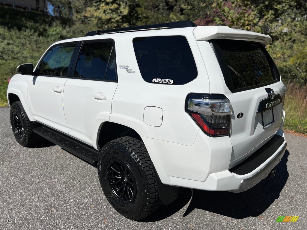 2022 4Runner TRD Off Road 4x4 - White / Black/Graphite photo #16