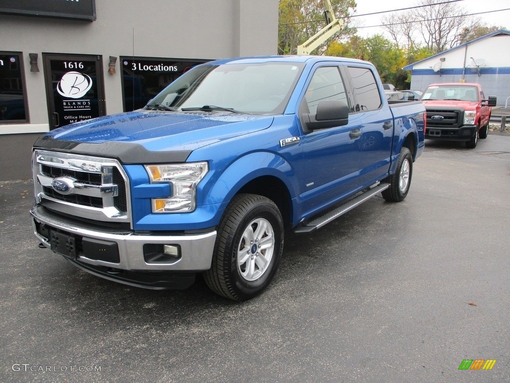 2015 F150 XLT SuperCrew 4x4 - Blue Flame Metallic / Medium Earth Gray photo #2