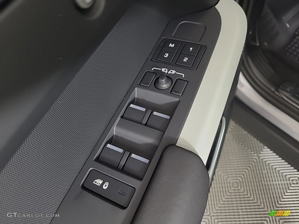 2024 Land Rover Defender 110 S Controls Photo #146730383