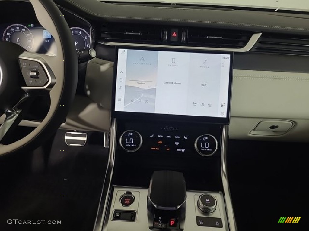 2024 Jaguar XF P250 R-Dynamic SE Controls Photo #146730683