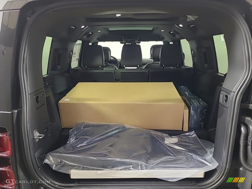 2024 Land Rover Defender 130 X-Dynamic SE Trunk Photos