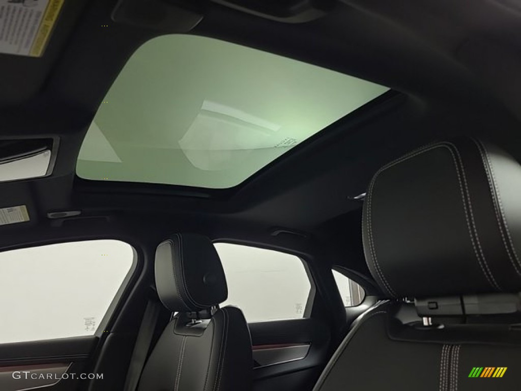 2024 Jaguar XF P250 R-Dynamic SE Sunroof Photo #146731040