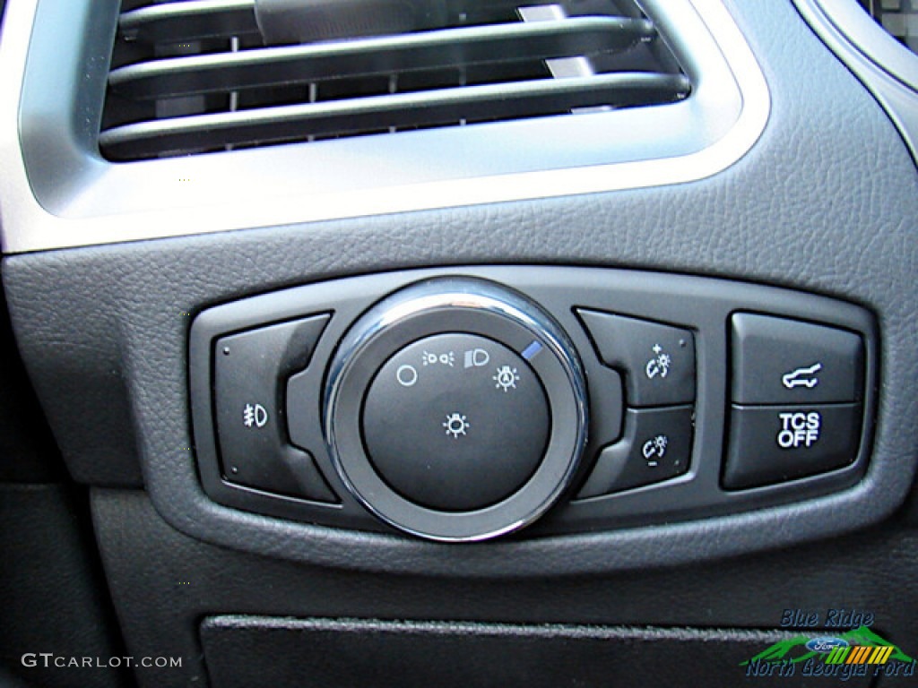2024 Ford Edge SEL AWD Controls Photos
