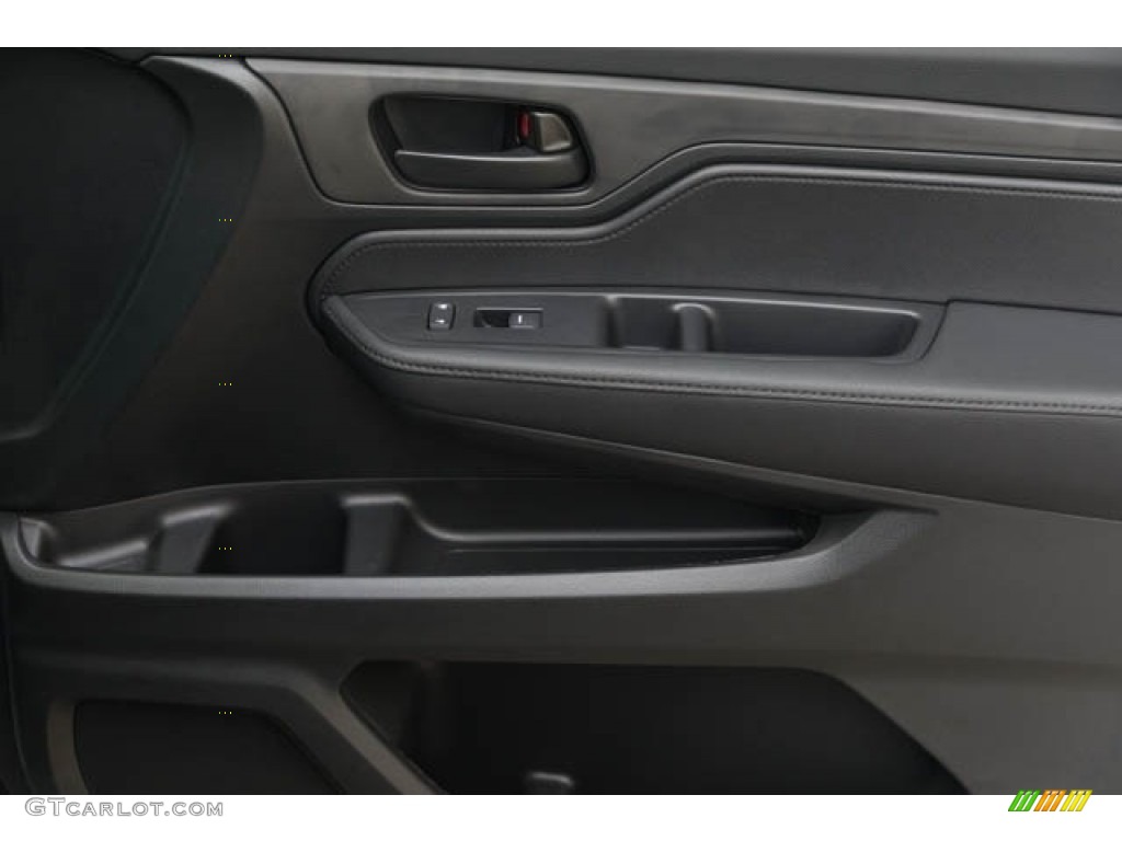2024 Honda Odyssey Sport Door Panel Photos