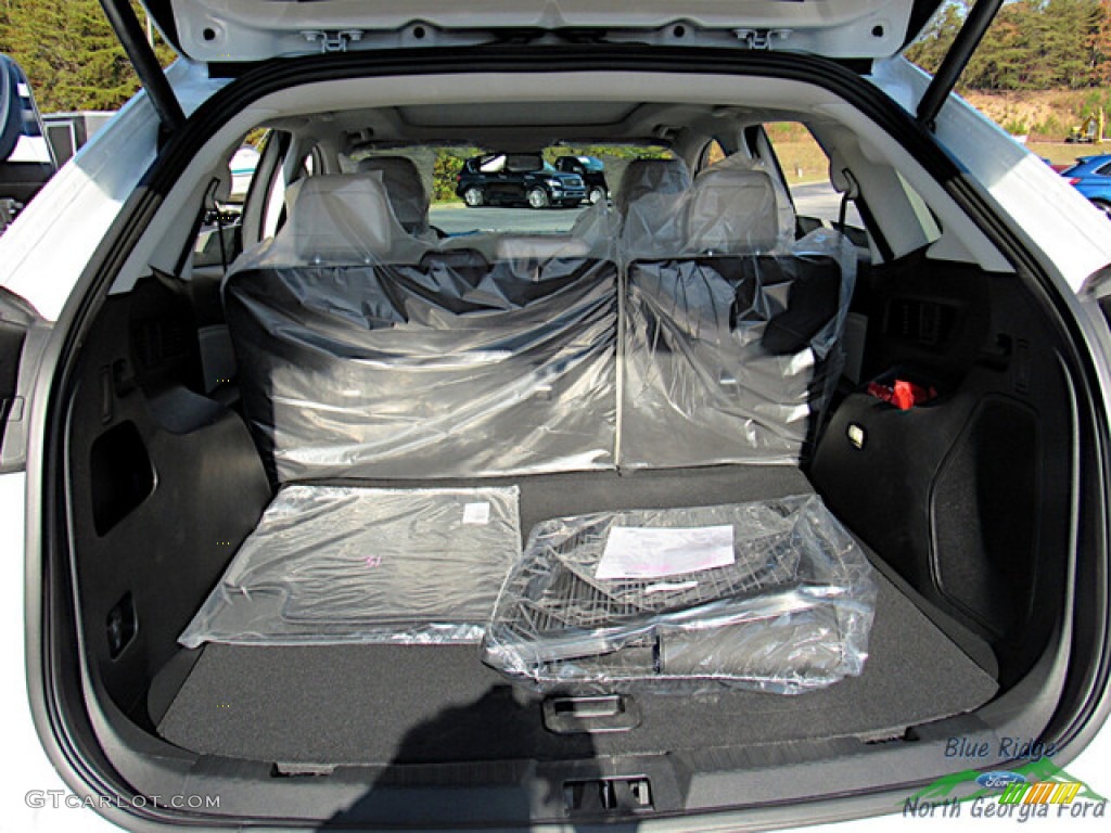 2024 Edge Titanium AWD - Star White Metallic Tri-Coat / Medium Soft Ceramic photo #14