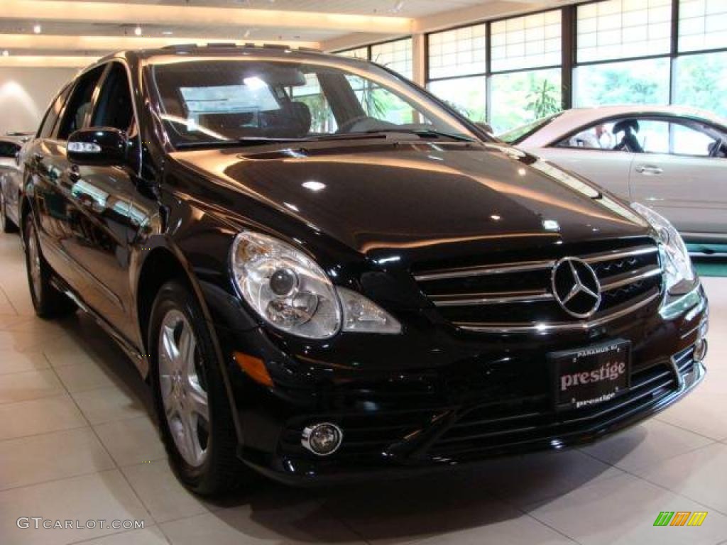 2009 R 320 BlueTEC 4Matic - Black / Black photo #1