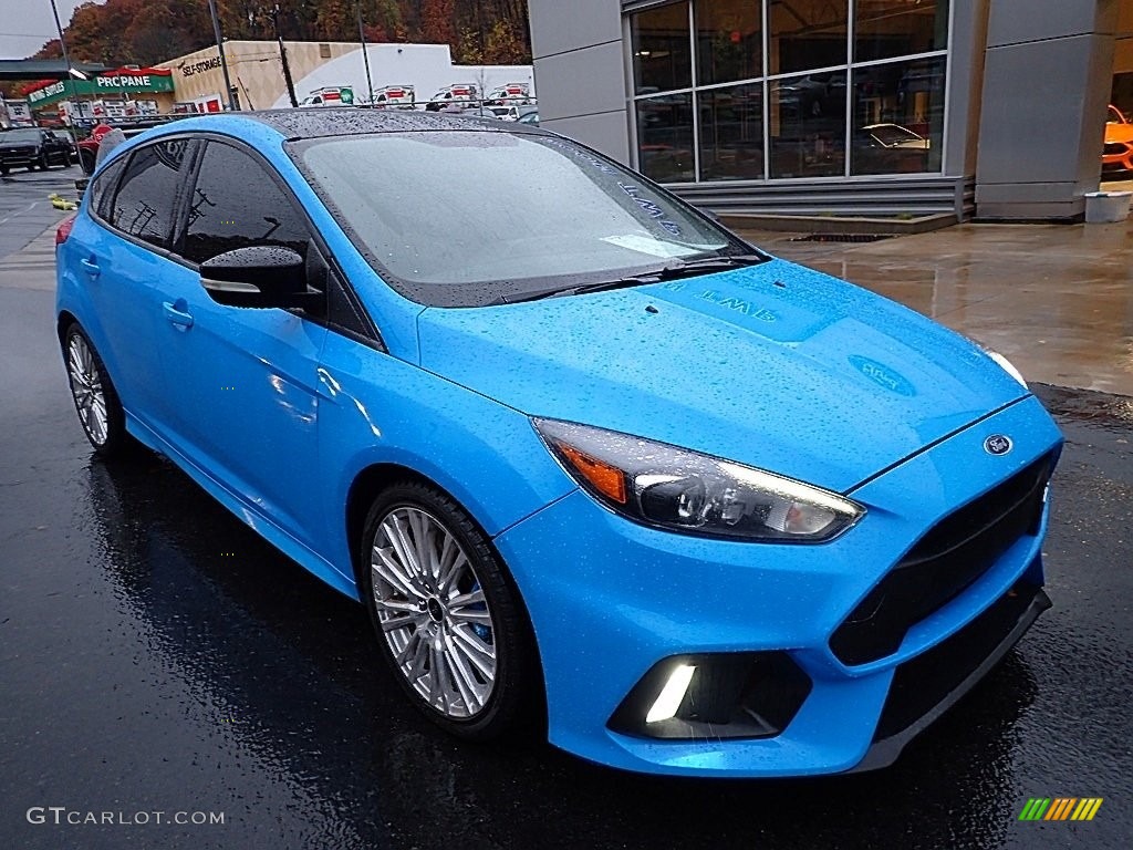 2018 Focus RS Hatch - Nitrous Blue / Charcoal Black Recaro Leather photo #9