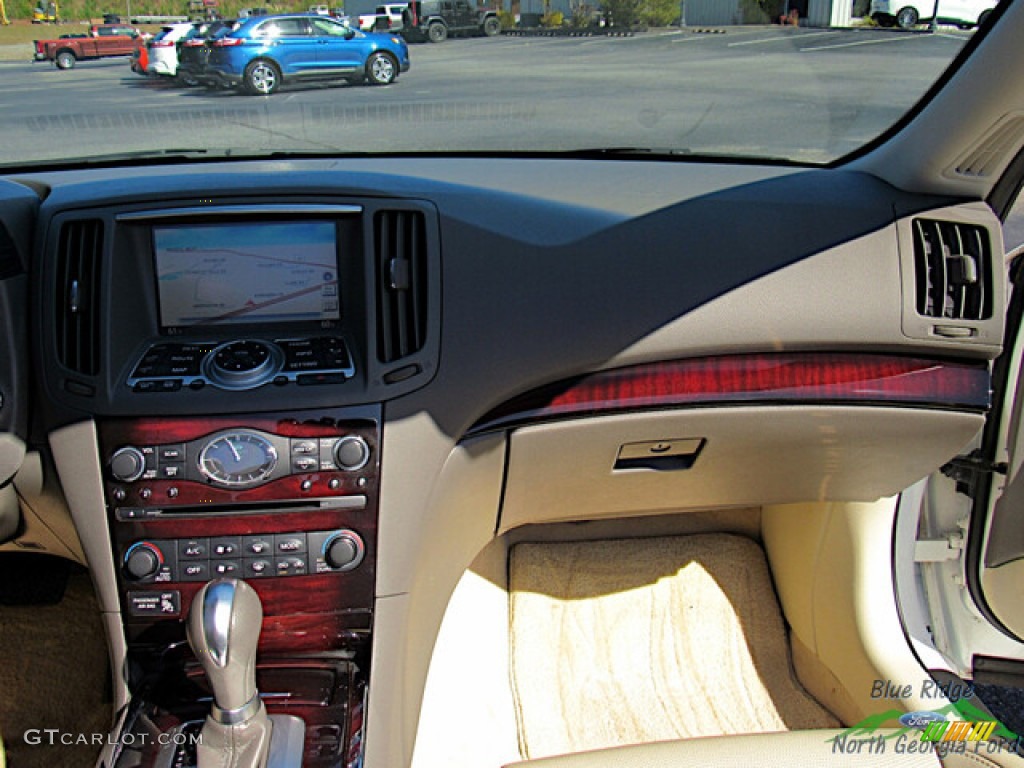 2013 G 37 Convertible - Moonlight White / Wheat photo #15