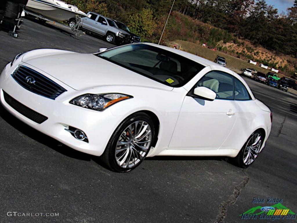2013 G 37 Convertible - Moonlight White / Wheat photo #26