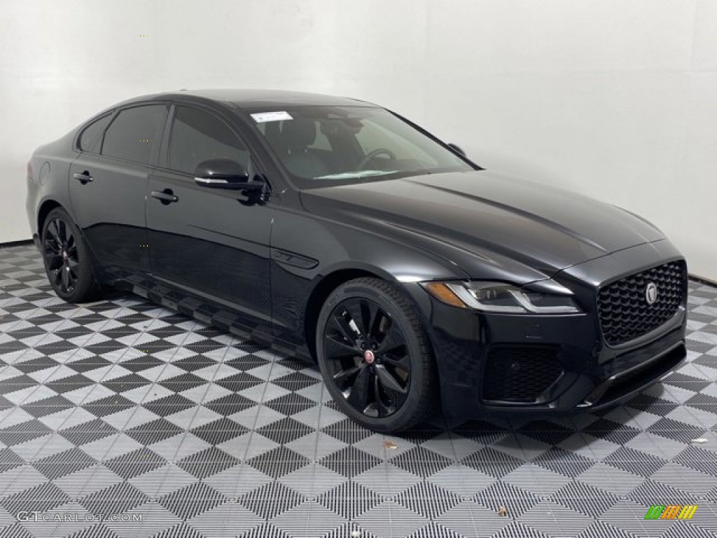2023 Jaguar XF SE Exterior Photos
