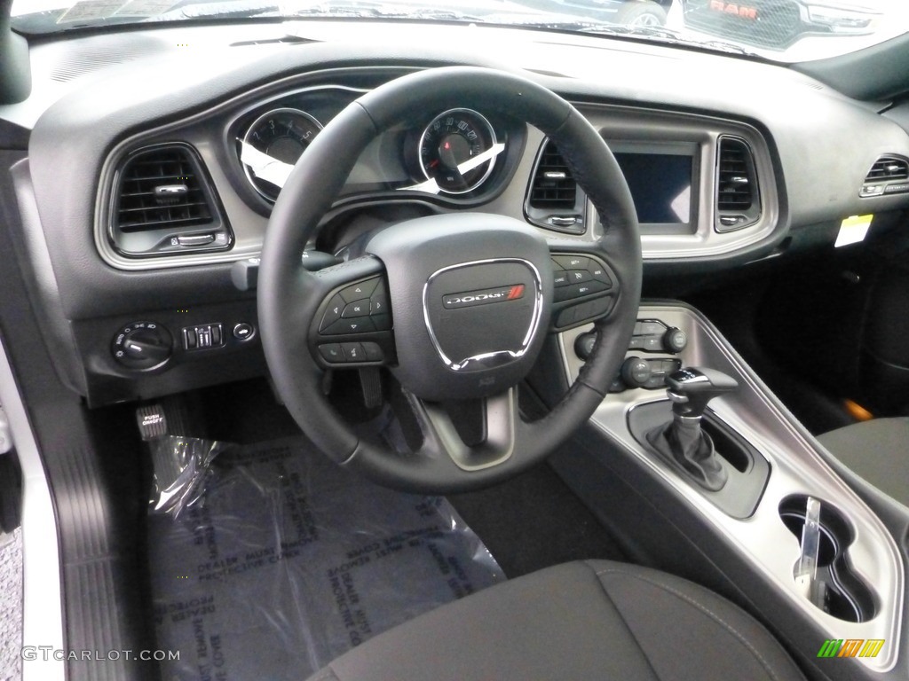 2023 Dodge Challenger GT AWD Dashboard Photos