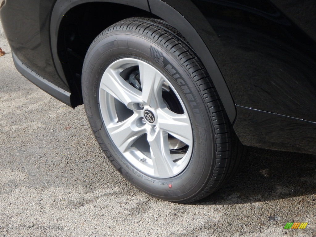 2023 Toyota Highlander L Wheel Photos