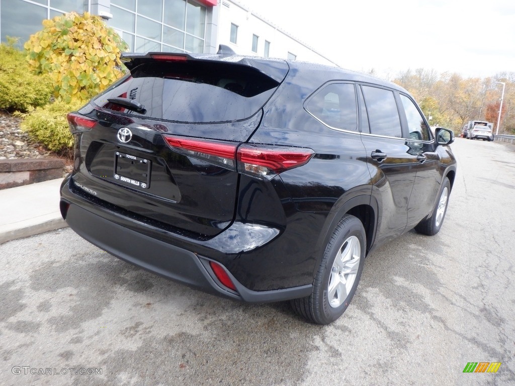 2023 Highlander L - Midnight Black Metallic / Black photo #8
