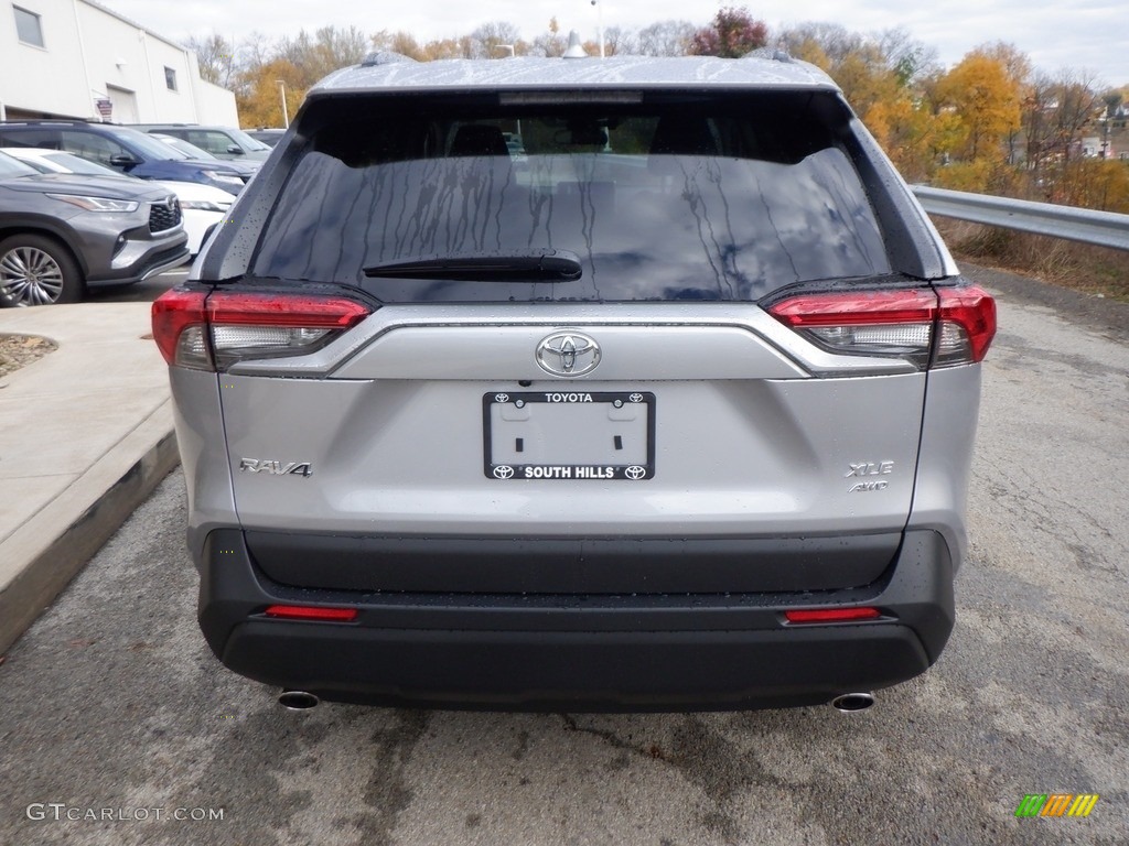 2024 RAV4 XLE Premium AWD - Silver Sky Metallic / Black photo #7
