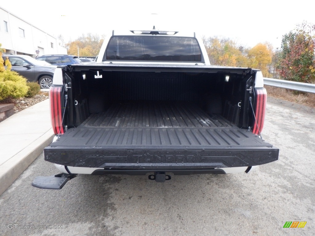 2022 Tundra Platinum Crew Cab 4x4 - Wind Chill Pearl / Black photo #12